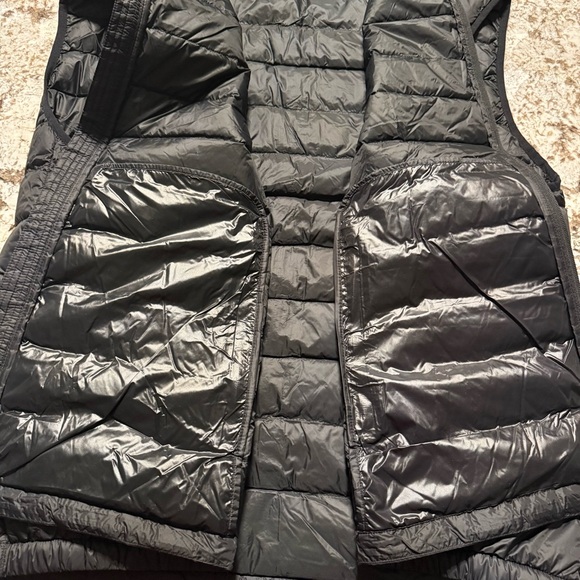 Polo Ralph Lauren Men’s Quilted Down Vest – Black – Size 3XB (Big & Tall) - Picture 9 of 17